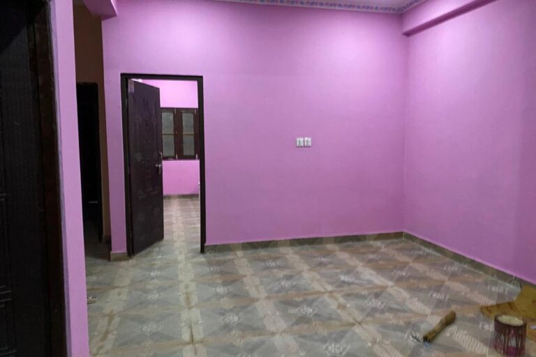 ghar bikri chowk bazar chitwan 768x512