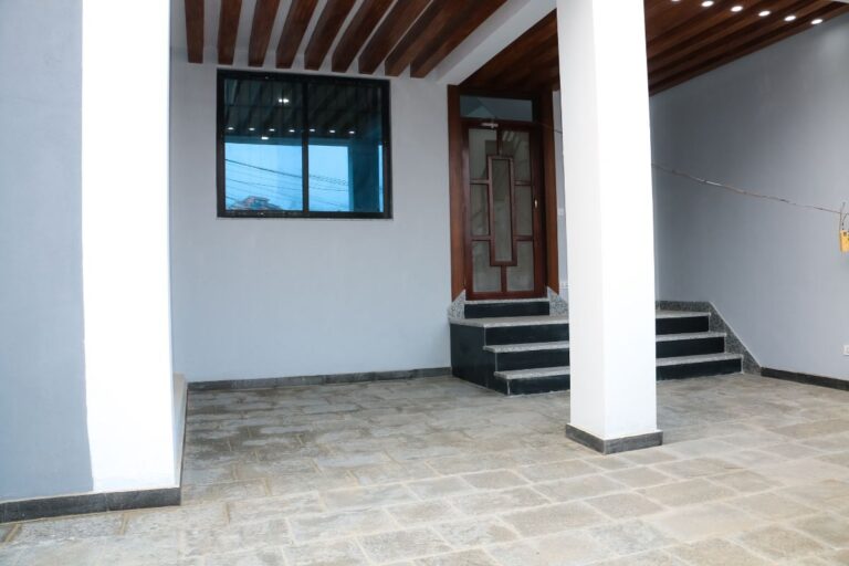 house near sampang chowk lalitpur 768x512