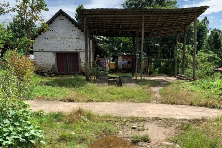 ghaderi jagga sindhuli kamala mai majhitar 768x512